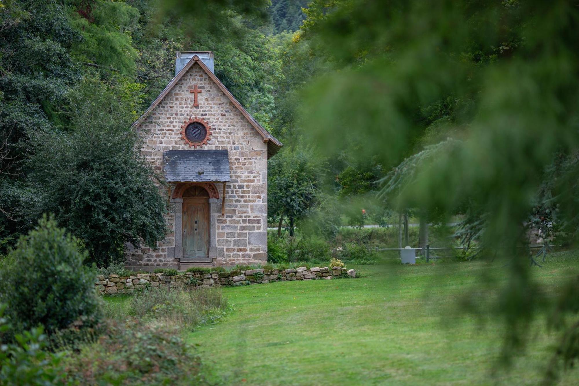 Domaine Et Chateau De Valinches Marols Exteriör bild